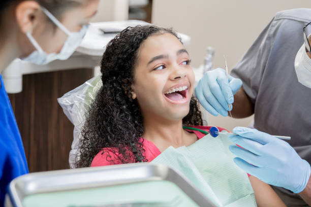 Best Emergency Broken Tooth Repair in Englewood, CO